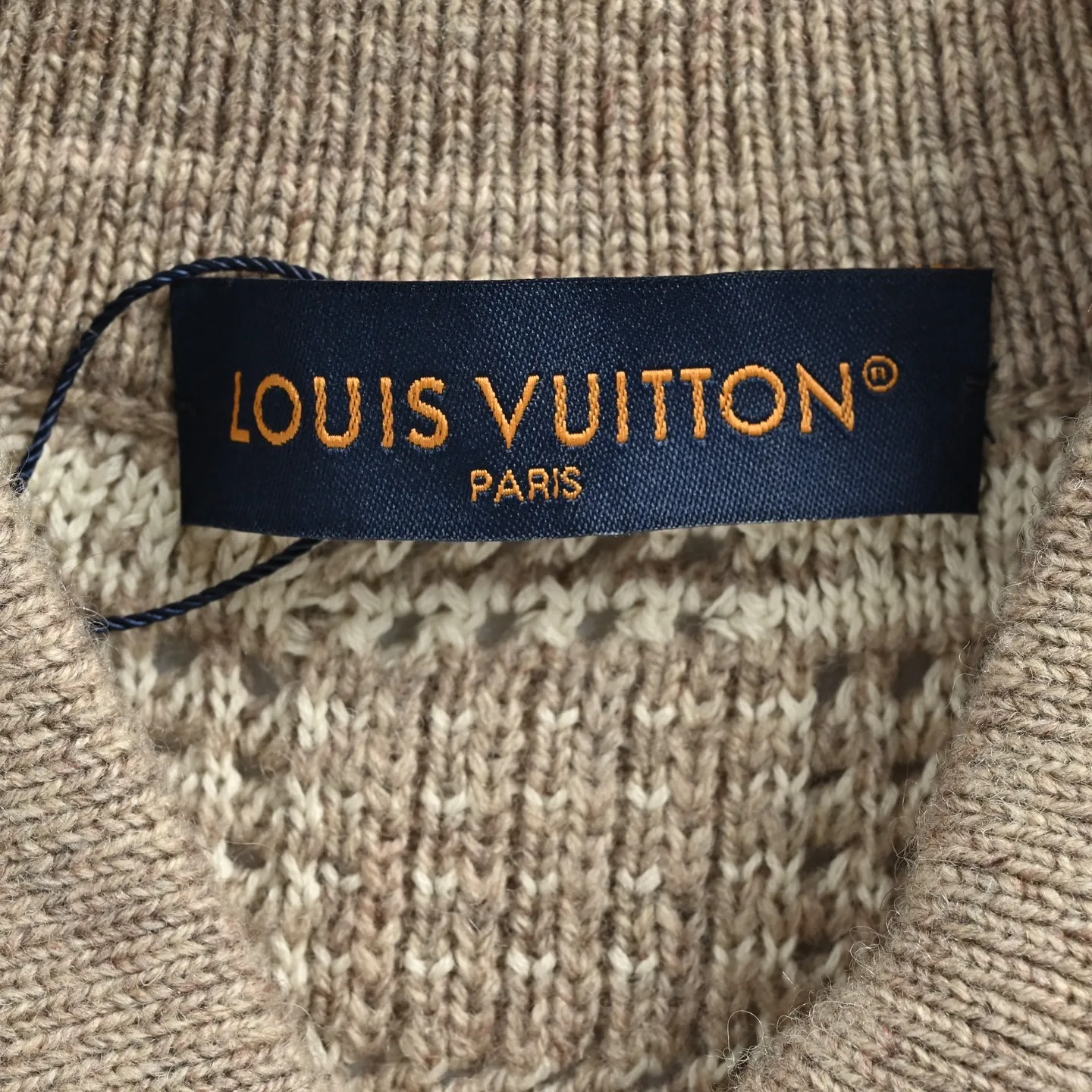 Louis Vuitton/Louis Vuitton tweed plaid jacquard knitted cardigan
